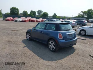 2010 MINI Hardtop with VIN WMWMF3C55ATZ64213, listed as a IAAI auction lot 42432622 with 124,913 mi miles and . Bid and sale history available at DreamBid. Image 3.