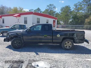 2006 Dodge Dakota SLT with VIN 1D7HE42KX6S714022, listed as a IAAI auction lot 41773416 with 197,196 mi miles and . Bid and sale history available at carsss.com. Image 14.