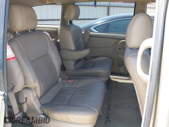 2006 Toyota Sienna XLE with VIN 5TDZA22CX6S444063, listed as a IAAI auction lot 41999988 with 244,436 mi miles. Bid and sale history available at carsss.com. Image 8.