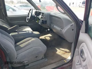 1997 Chevrolet Silverado 1500 with VIN 2GCEK19R5V1158174, listed as a IAAI auction lot 41461174 with 213,141 mi miles and . Bid and sale history available at DreamBid. Image 5.