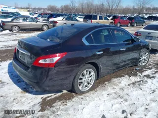 2011 Nissan Maxima 3.5 S with VIN 1N4AA5AP7BC802031, listed as a IAAI auction lot 41717937 with 143,548 mi miles. Bid and sale history available at carsss.com. Image 4.