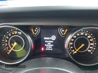 2023 Jeep Gladiator Sport S z VIN 1C6HJTAG5PL533877, wystawiony jako IAAI lot #41615284 z przebiegiem 41 191 mil mil oraz . Historia ofert i sprzedaży dostępna na DreamBid. Obrazek 7.