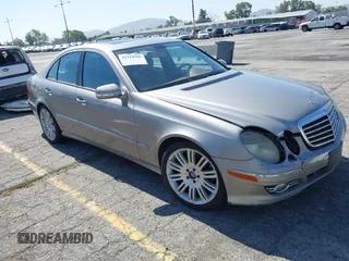 2008 Mercedes-Benz E 350 Luxury z VIN WDBUF56X88B352310, wystawiony jako IAAI lot #42314566 z przebiegiem 171 515 mil mil oraz . Historia ofert i sprzedaży dostępna na DreamBid. Obrazek 1.