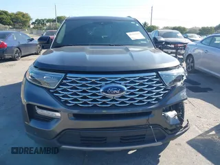 2020 Ford Explorer Platinum with VIN 1FM5K8HC4LGA48685, listed as a IAAI auction lot 41343225 with 55,459 mi miles. Bid and sale history available at carsss.com. Image 12.
