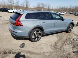 2023 Volvo V60 Plus z VIN YV4L12WZ6P2110672, wystawiony jako Copart lot #46479924 z przebiegiem 12 077 mil mil oraz . Historia ofert i sprzedaży dostępna na DreamBid. Obrazek 3.