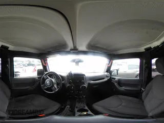 2016 Jeep Wrangler Unlimited Sport с VIN 1C4BJWDG7GL215562, выставлен на аукционе IAAI как лот 42425994 с пробегом 81 895 миль миль и . История ставок и продаж доступна на DreamBid. Изображение 19.