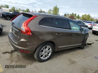 2015 Volvo XC60 T5 z VIN YV4612RK4F2673990, wystawiony jako Copart lot #52303935 z przebiegiem 78 868 mil mil oraz Szkoda całkowita • Salvage title. Historia ofert i sprzedaży dostępna na DreamBid. Obrazek 3.