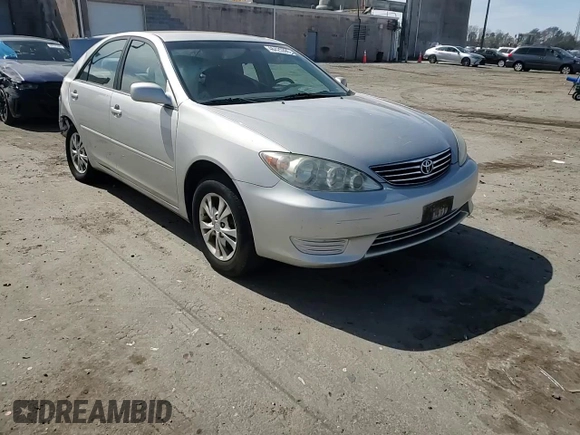 2005 Toyota Camry LE with VIN 4T1BF30K15U093326, listed as a Copart auction lot 48425395 with 90,728 mi miles and Salvage Title. Bid and sale history available at DreamBid. Image 11.