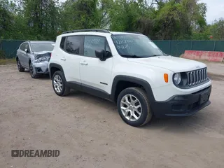 2018 Jeep Renegade Sport with VIN ZACCJBABXJPJ38577, listed as a IAAI auction lot 42112944 with 139,439 mi miles. Bid and sale history available at carsss.com. Image 1.