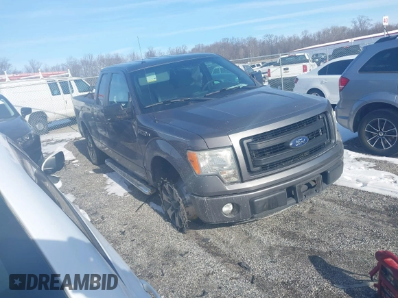2013 Ford F-150 XL with VIN 1FTFX1CF8DKD57142, listed as a IAAI auction lot 41213305 with 157,031 mi miles. Bid and sale history available at carsss.com. Image 1.