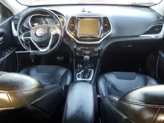 2015 Jeep Cherokee Trailhawk z VIN 1C4PJMBB0FW634397, wystawiony jako Copart lot #45812515 z przebiegiem 109 158 mil mil oraz Szkoda całkowita • Salvage title. Historia ofert i sprzedaży dostępna na DreamBid. Obrazek 8.
