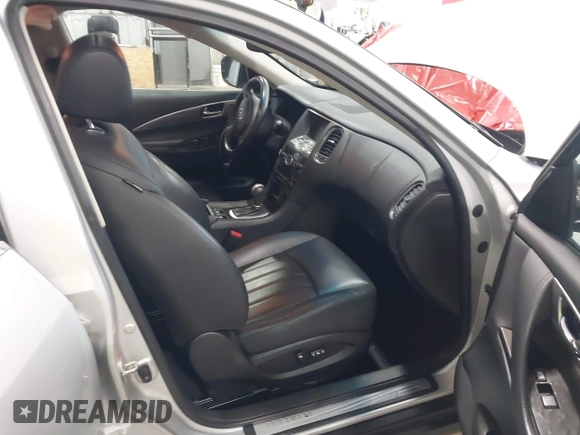 2008 Infiniti EX Journey with VIN JNKAJ09F88M352593, listed as a IAAI auction lot 42359885 with 137,149 mi miles and . Bid and sale history available at DreamBid. Image 5.
