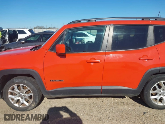 2018 Jeep Renegade Latitude with VIN ZACCJABB6JPJ64456, listed as a IAAI auction lot 41723973 with 234,751 mi miles and . Bid and sale history available at carsss.com. Image 14.