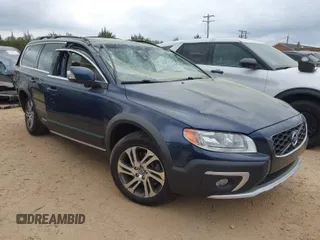2015 Volvo XC70 T5 Drive-E Premier with VIN YV440MBK7F1209968, listed as a IAAI auction lot 41914571 with 69,668 mi miles and . Bid and sale history available at DreamBid. Image 1.