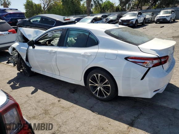2020 Toyota Camry SE z VIN 4T1G11AK2LU942853, wystawiony jako Copart lot #50082985 z przebiegiem 333 333 mil mil oraz Czysty tytuł • Clean title. Historia ofert i sprzedaży dostępna na DreamBid. Obrazek 2.