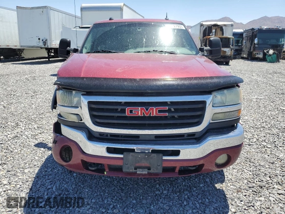 2004 GMC Sierra 2500HD z VIN 1GTHK23154F118397, wystawiony jako Copart lot #57627955 z przebiegiem 208 949 mil mil oraz Szkoda całkowita • Salvage title. Historia ofert i sprzedaży dostępna na DreamBid. Obrazek 5.