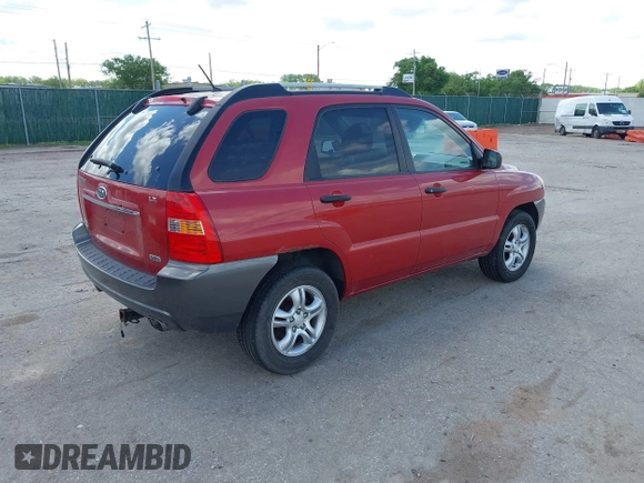 2008 Kia Sportage LX with VIN KNDJE723887490986, listed as a IAAI auction lot 42160771 with 195,545 mi miles. Bid and sale history available at carsss.com. Image 4.