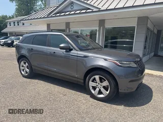2019 Land Rover Range Rover Velar S z VIN SALYB2EX4KA212887, wystawiony jako IAAI lot #42525295 z przebiegiem 100 330 mil mil oraz . Historia ofert i sprzedaży dostępna na DreamBid. Obrazek 1.