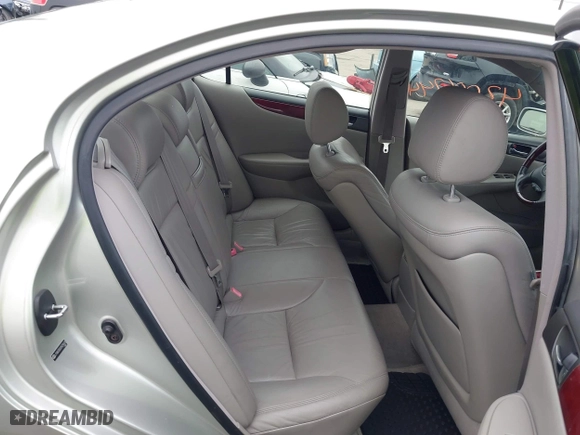 2004 Lexus ES 330 with VIN JTHBA30G045029624, listed as a IAAI auction lot 42006744 with 116,444 mi miles. Bid and sale history available at carsss.com. Image 8.