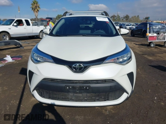 2020 Toyota C-HR LE with VIN JTNKHMBX6L1076433, listed as a IAAI auction lot 40975841 with 20,687 mi miles. Bid and sale history available at carsss.com. Image 13.