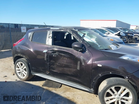 2014 Nissan Juke S with VIN JN8AF5MR5ET361114, listed as a IAAI auction lot 41688371 with 1 mi miles. Bid and sale history available at carsss.com. Image 6.