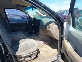 2002 Ford Explorer XLT with VIN 1FMZU63E72UA31050, listed as a IAAI auction lot 42037191 with 261,973 mi miles and . Bid and sale history available at DreamBid. Image 5.