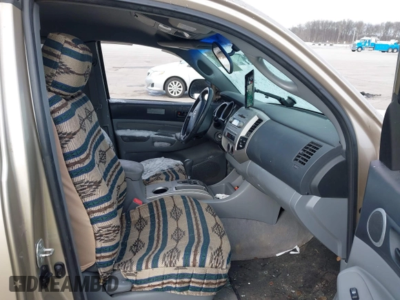 2005 Toyota Tacoma with VIN 5TEUU42N55Z003392, listed as a IAAI auction lot 41597843 with Not Provided miles and . Bid and sale history available at DreamBid. Image 5.
