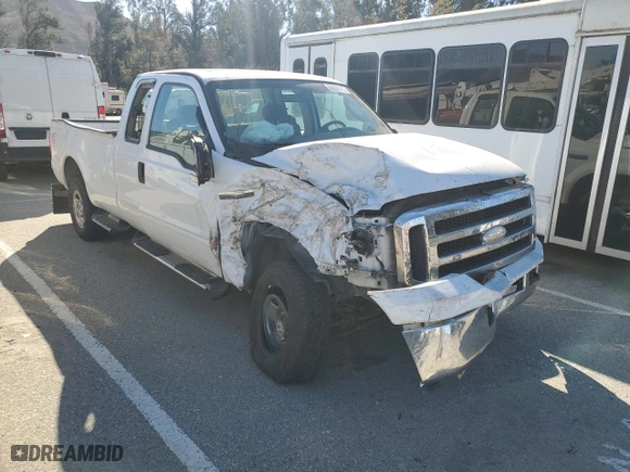 2006 Ford Super Duty F-250 XL with VIN 1FTSX21586EA14492, listed as a Copart auction lot 88808115 with 70,737 mi miles and Salvage Title. Bid and sale history available at carsss.com. Image 4.