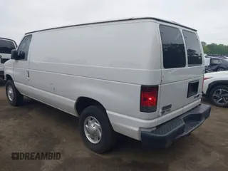 2013 Ford Econoline Cargo Commercial z VIN 1FTNE2EW6DDA13611, wystawiony jako IAAI lot #42237700 z przebiegiem 188 346 mil mil oraz . Historia ofert i sprzedaży dostępna na DreamBid. Obrazek 3.