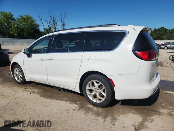 2018 Chrysler Pacifica Touring with VIN 2C4RC1DG0JR168076, listed as a Copart auction lot 62924895 with 125,767 mi miles and Clean title. Bid and sale history available at DreamBid. Image 2.