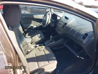 2017 Kia Forte LX with VIN 3KPFK4A76HE041128, listed as a IAAI auction lot 41897924 with 46,035 mi miles. Bid and sale history available at carsss.com. Image 5.