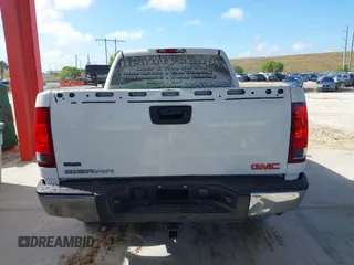 2010 GMC Sierra 1500 with VIN 3GTRCTE07AG194323, listed as a IAAI auction lot 41923049 with 226,780 mi miles and . Bid and sale history available at DreamBid. Image 16.