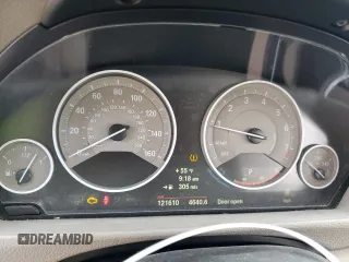 2012 BMW 3 Series 328i с VIN WBA3A5C5XCFJ88765, выставлен на аукционе Copart как лот 53954325 с пробегом 121 610 миль миль и Списание • Salvage title. История ставок и продаж доступна на DreamBid. Изображение 9.