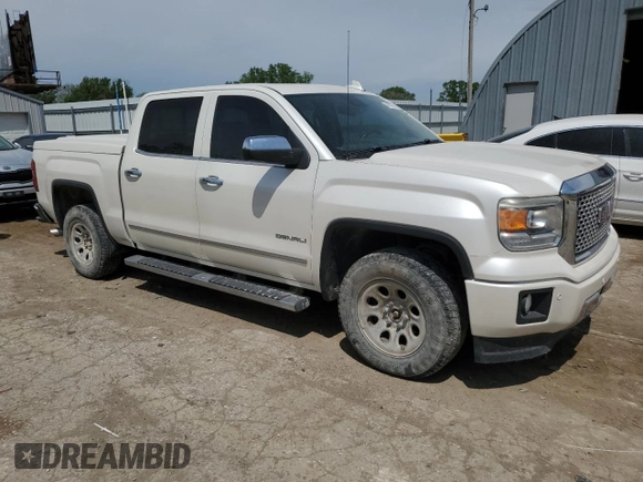 2015 GMC Sierra 1500 Denali z VIN 3GTU2WEC8FG297797, wystawiony jako Copart lot #54123795 z przebiegiem 47 538 mil mil oraz Szkoda całkowita • Salvage title. Historia ofert i sprzedaży dostępna na DreamBid. Obrazek 4.