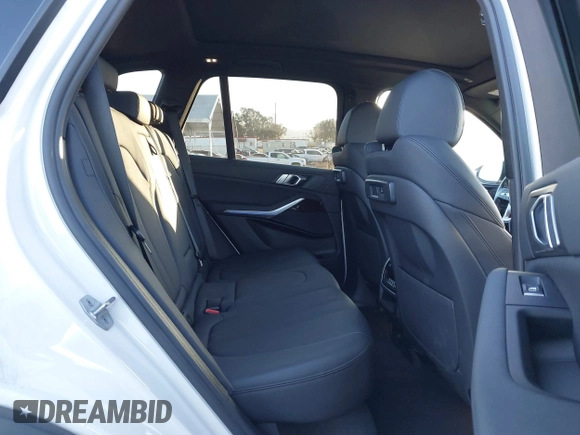 2021 BMW X5 sDrive40i with VIN 5UXCR4C03M9G59554, listed as a IAAI auction lot 41358056 with 47,577 mi miles. Bid and sale history available at carsss.com. Image 8.