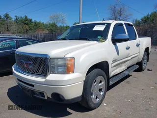 2013 GMC Sierra 1500 Denali z VIN 3GTP2XE2XDG220890, wystawiony jako IAAI lot #42107852 z przebiegiem 159 876 mil mil oraz . Historia ofert i sprzedaży dostępna na DreamBid. Obrazek 18.