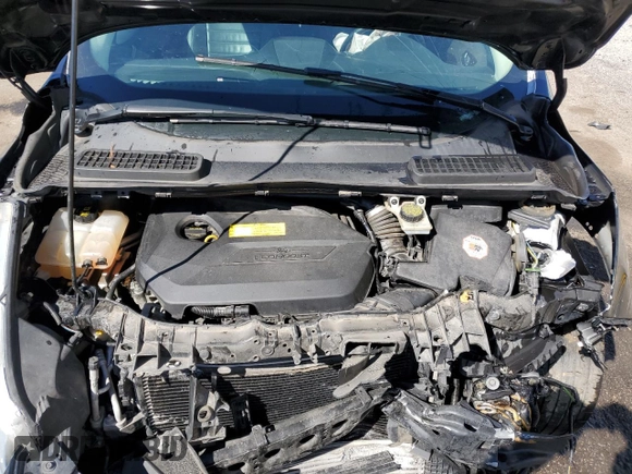 2015 Ford Escape SE with VIN 1FMCU0GX1FUB71115, listed as a Copart auction lot 45844855 with 101,404 mi miles and Clean Title. Bid and sale history available at DreamBid. Image 12.