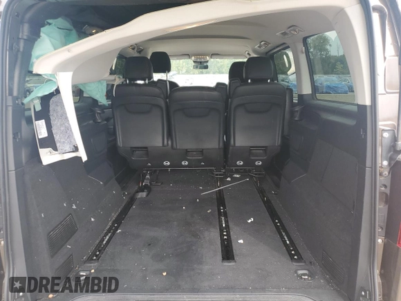 2017 Mercedes-Benz Metris Passenger z VIN WD4PG2EE8H3322704, wystawiony jako Copart lot #71613624 z przebiegiem 40 429 mil mil oraz Szkoda całkowita • Salvage title. Historia ofert i sprzedaży dostępna na DreamBid. Obrazek 10.