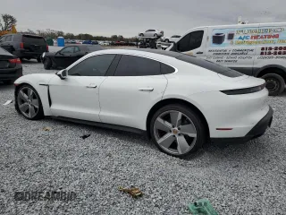 2021 Porsche Taycan 4S z VIN WP0AB2Y17MSA45098, wystawiony jako Copart lot #88754475 z przebiegiem 20 682 mil mil oraz Szkoda całkowita • Salvage title. Historia ofert i sprzedaży dostępna na DreamBid. Obrazek 2.