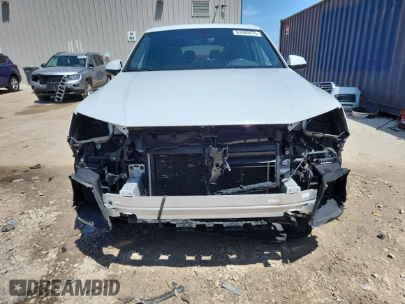 2017 Audi Q7 Premium Plus with VIN WA1LAAF77HD004789, listed as a Copart auction lot 61460475 with 112,345 mi miles and Non repairable. Bid and sale history available at DreamBid. Image 5.