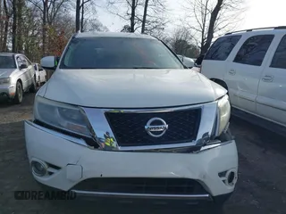 2016 Nissan Pathfinder S z VIN 5N1AR2MN2GC636547, wystawiony jako IAAI lot #41304624 z przebiegiem 152 654 mil mil oraz . Historia ofert i sprzedaży dostępna na DreamBid. Obrazek 12.