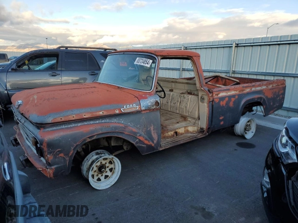 1963 Ford F-250 z VIN F25CR381471, wystawiony jako Copart lot #83724854 z przebiegiem 27 096 mil mil oraz Szkoda całkowita • Salvage title. Historia ofert i sprzedaży dostępna na DreamBid. Obrazek 1.