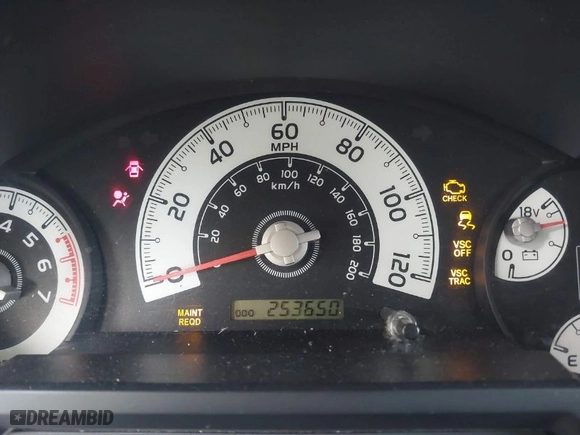 2007 Toyota FJ Cruiser with VIN JTEBU11F670061350, listed as a IAAI auction lot 41906476 with 253,650 mi miles. Bid and sale history available at carsss.com. Image 7.