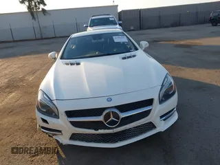 2013 Mercedes-Benz SL-Class SL 550 with VIN WDDJK7DA4DF020058, listed as a IAAI auction lot 41390103 with 78,685 mi miles. Bid and sale history available at carsss.com. Image 12.