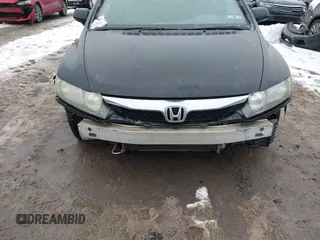 2009 Honda Civic LX z VIN 2HGFA16579H338862, wystawiony jako IAAI lot #41569086 z przebiegiem 171 526 mil mil oraz . Historia ofert i sprzedaży dostępna na DreamBid. Obrazek 6.