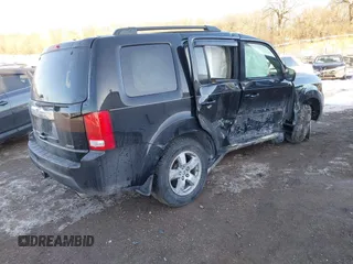 2009 Honda Pilot EX-L with VIN 5FNYF48649B026889, listed as a IAAI auction lot 41643289 with 121,511 mi miles and . Bid and sale history available at carsss.com. Image 4.