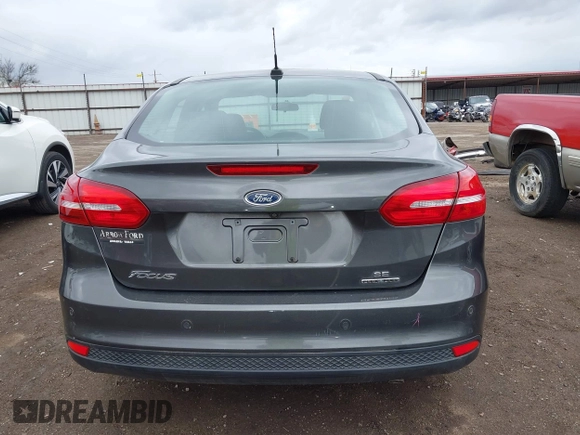 2016 Ford Focus SE with VIN 1FADP3F21GL324547, listed as a IAAI auction lot 41860377 with 39,410 mi miles. Bid and sale history available at carsss.com. Image 16.
