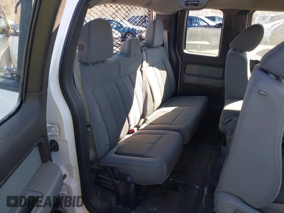 2014 Ford F-150 XL with VIN 1FTFX1CF3EKF27943, listed as a IAAI auction lot 41735025 with 248,005 mi miles. Bid and sale history available at carsss.com. Image 8.