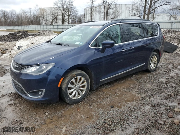 2017 Chrysler Pacifica Touring-L with VIN 2C4RC1BG3HR788191, listed as a Copart auction lot 48033905 with 96,084 mi miles and Salvage Title. Bid and sale history available at carsss.com. Image 1.