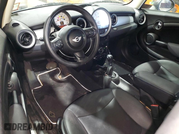 2012 MINI Hardtop with VIN WMWSU3C52CT260728, listed as a Copart auction lot 45391265 with 70,180 mi miles and Clean Title. Bid and sale history available at DreamBid. Image 8.